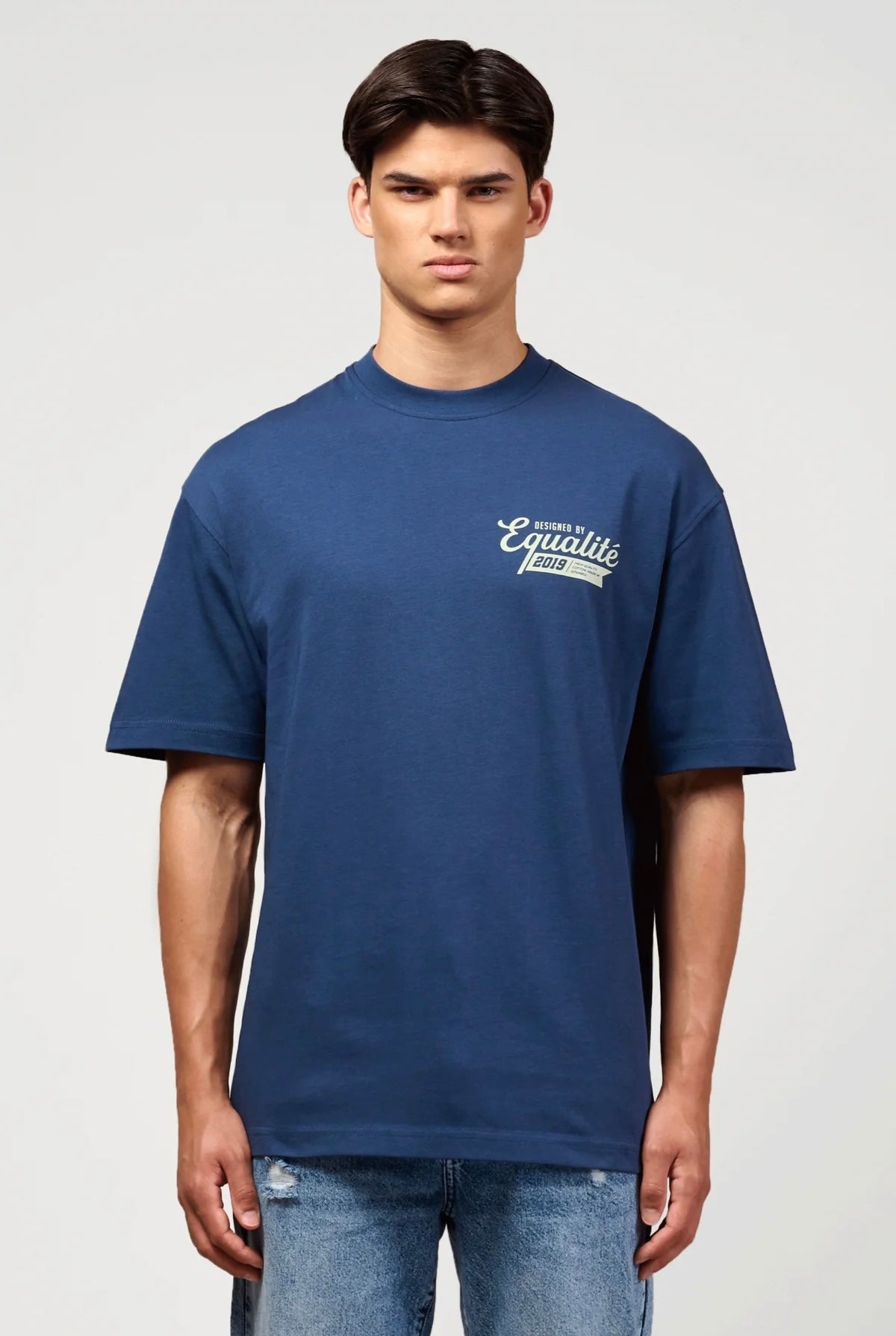 Equalité Alexis Oversized T-shirt Blauw